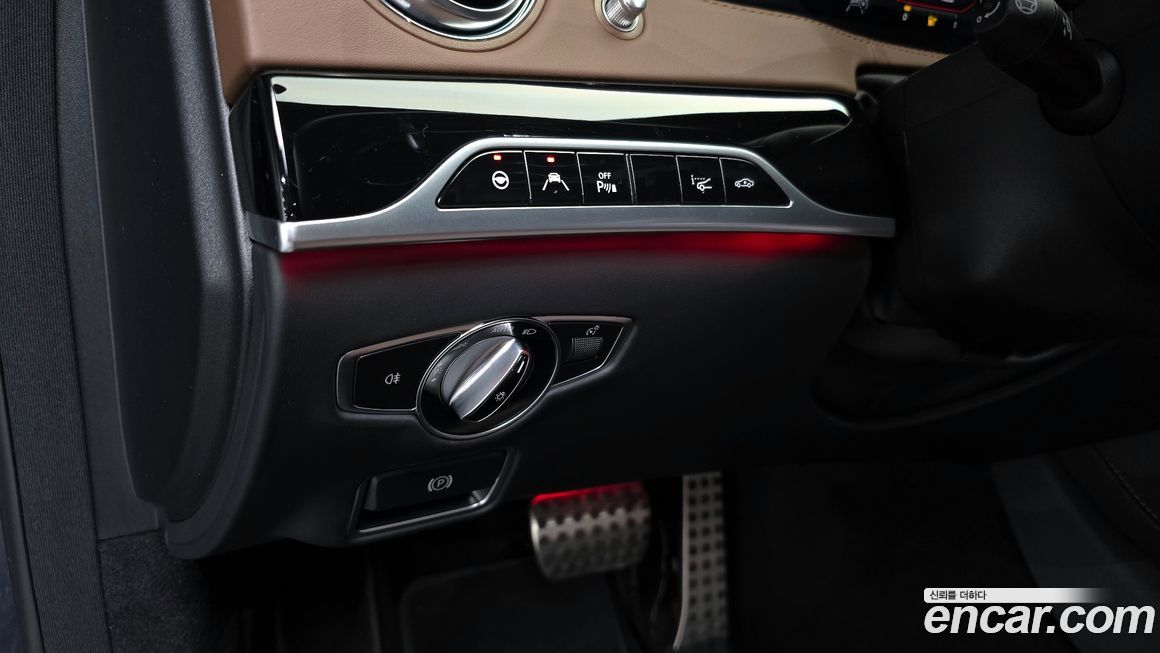 Mercedes-Benz S-Class 2020