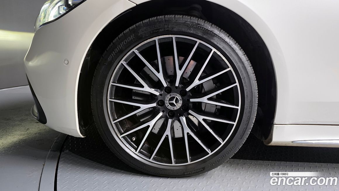 Mercedes-Benz S-Class 2022