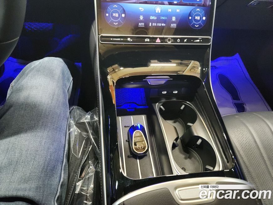 Mercedes-Benz S-Class 2025