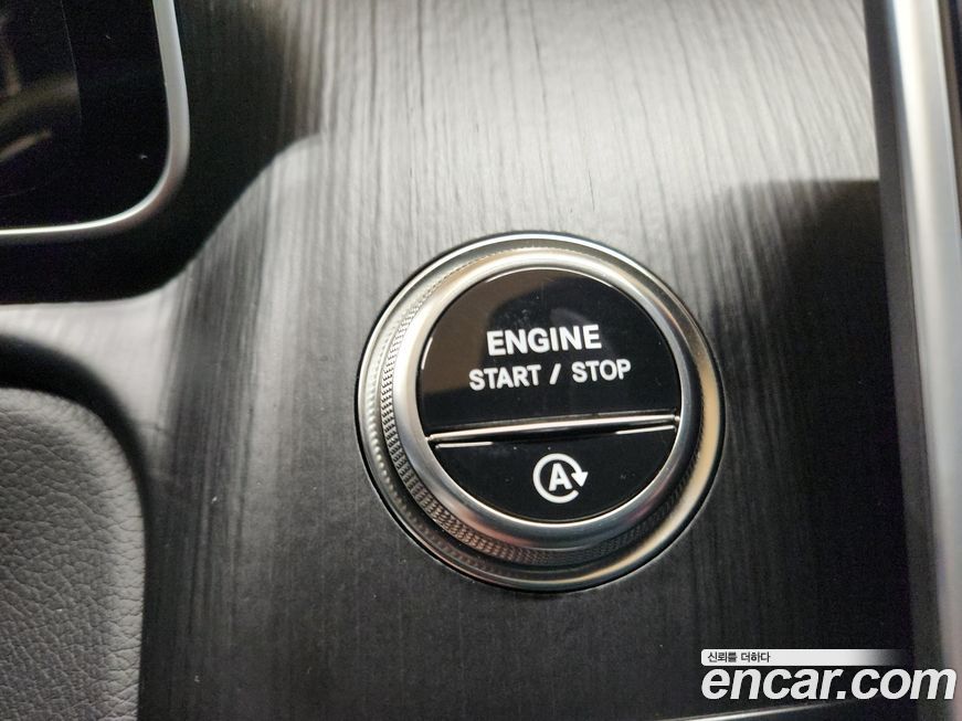 Mercedes-Benz S-Class 2025