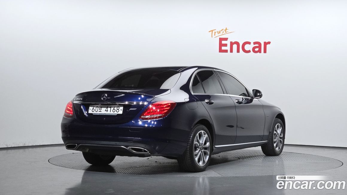 Mercedes-Benz C-Class 2018