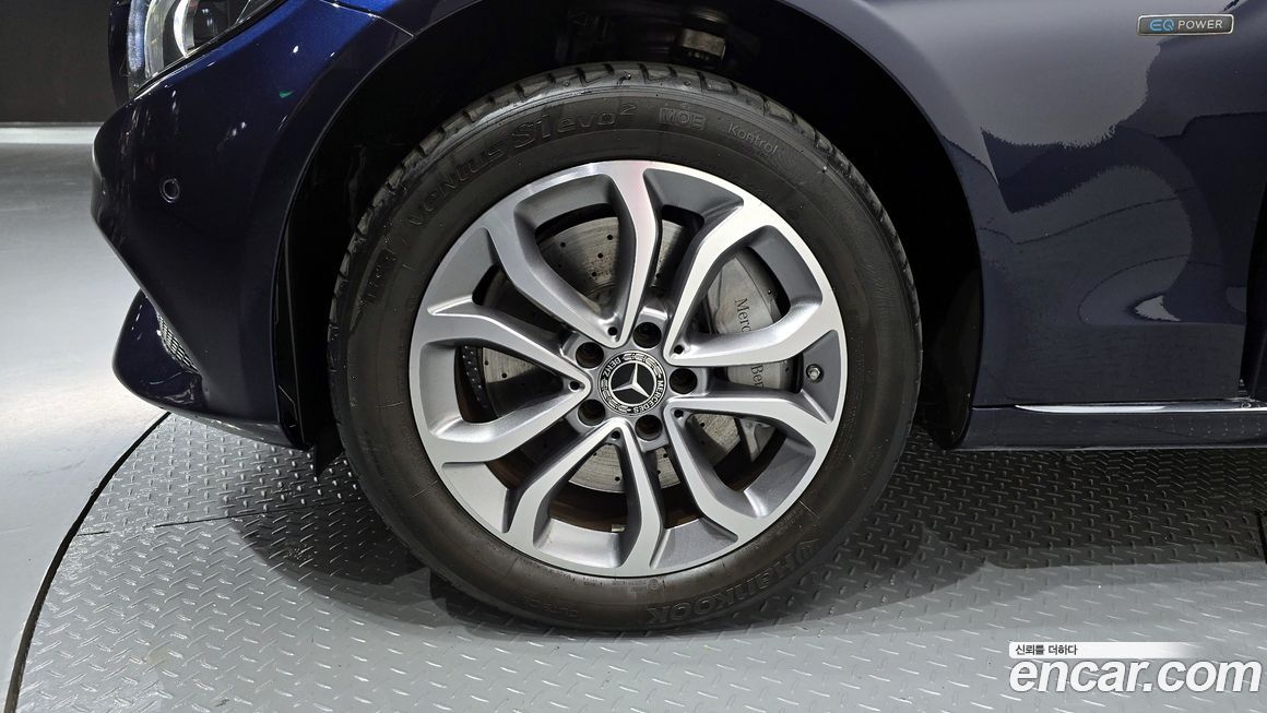 Mercedes-Benz C-Class 2018