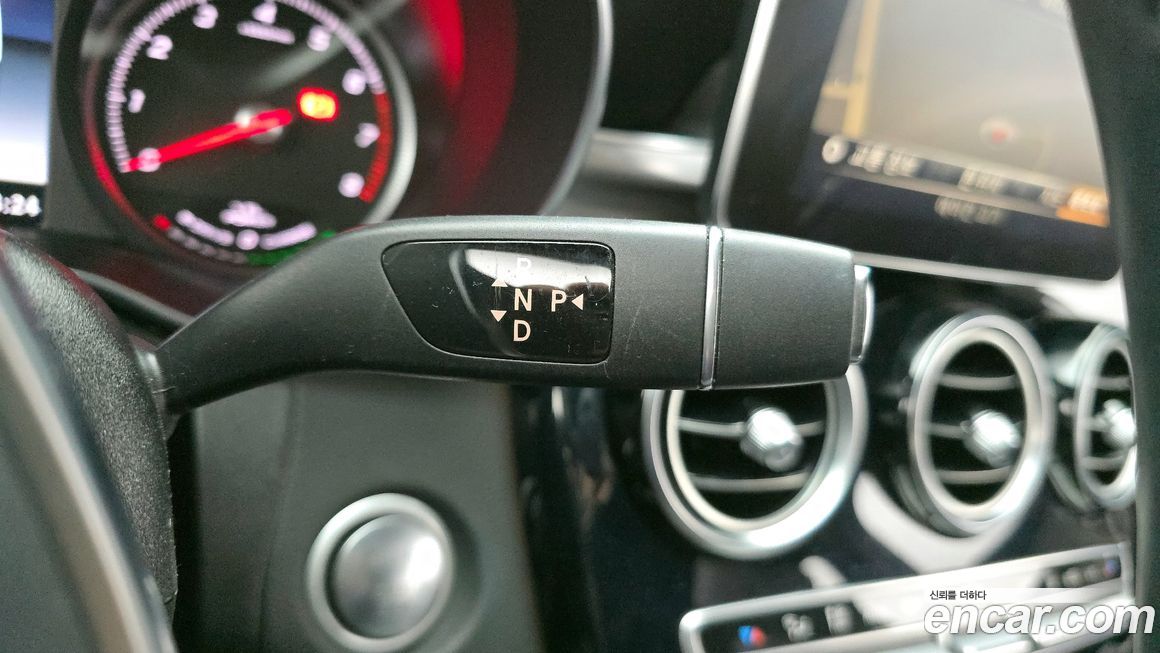 Mercedes-Benz C-Class 2018