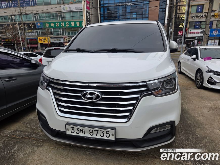 Hyundai Starex 2019