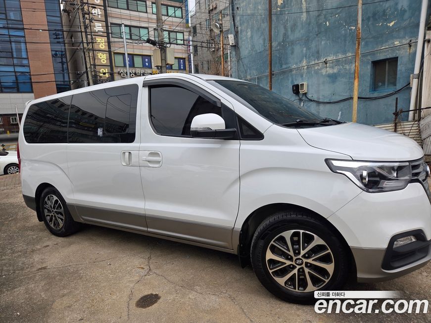 Hyundai Starex 2019