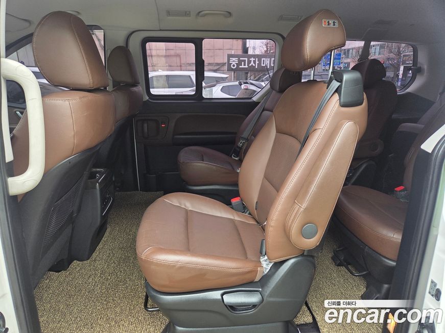 Hyundai Starex 2019