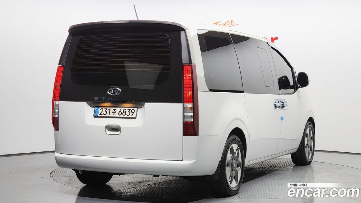 Hyundai Staria 2023