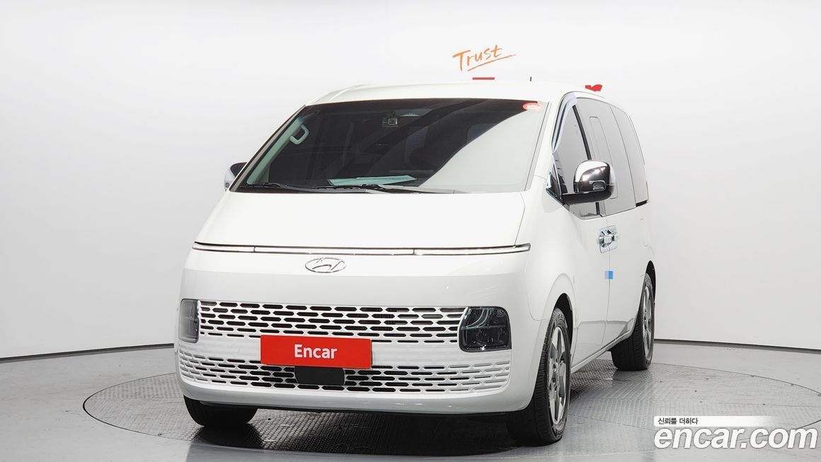 Hyundai Staria 2023