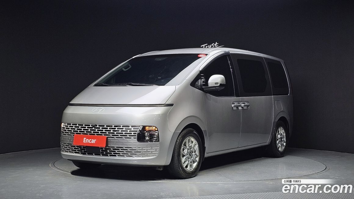 Hyundai Staria 2025