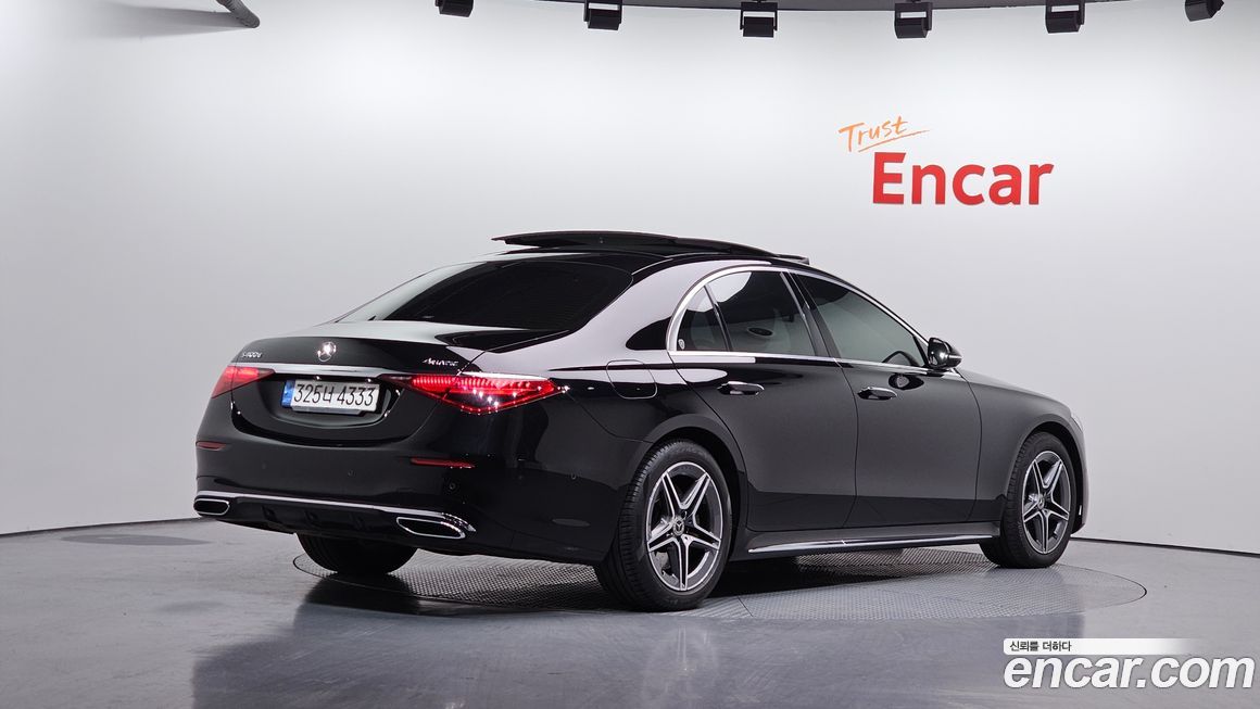 Mercedes-Benz S-Class 2022