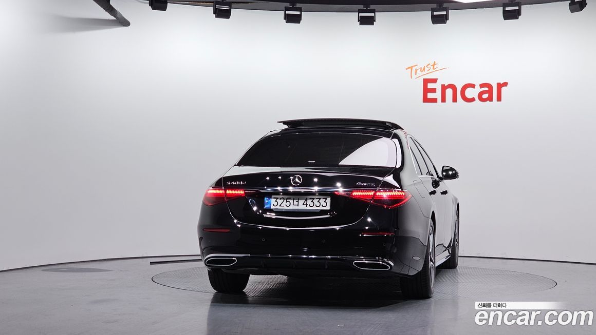 Mercedes-Benz S-Class 2022