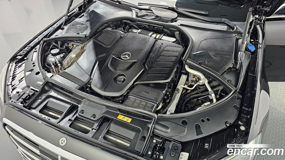 Mercedes-Benz S-Class 2022