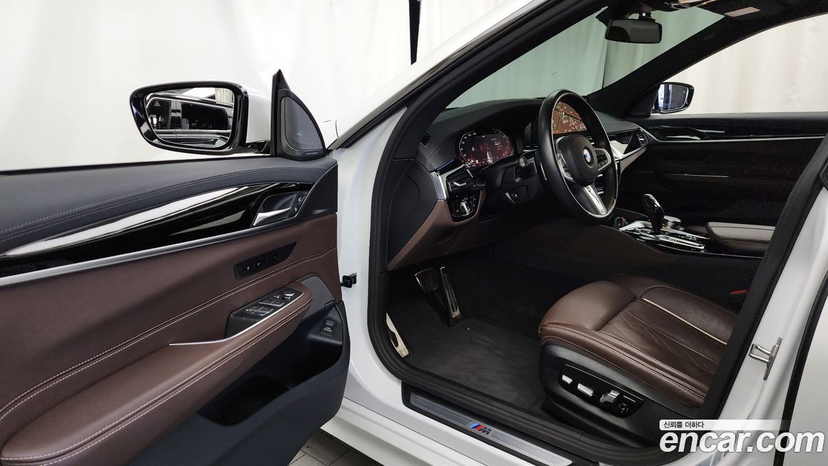 BMW Gran Turismo 2023