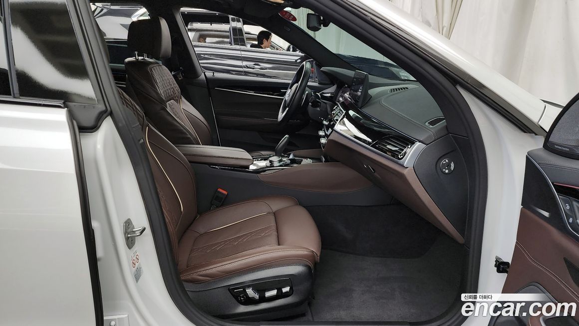 BMW Gran Turismo 2023