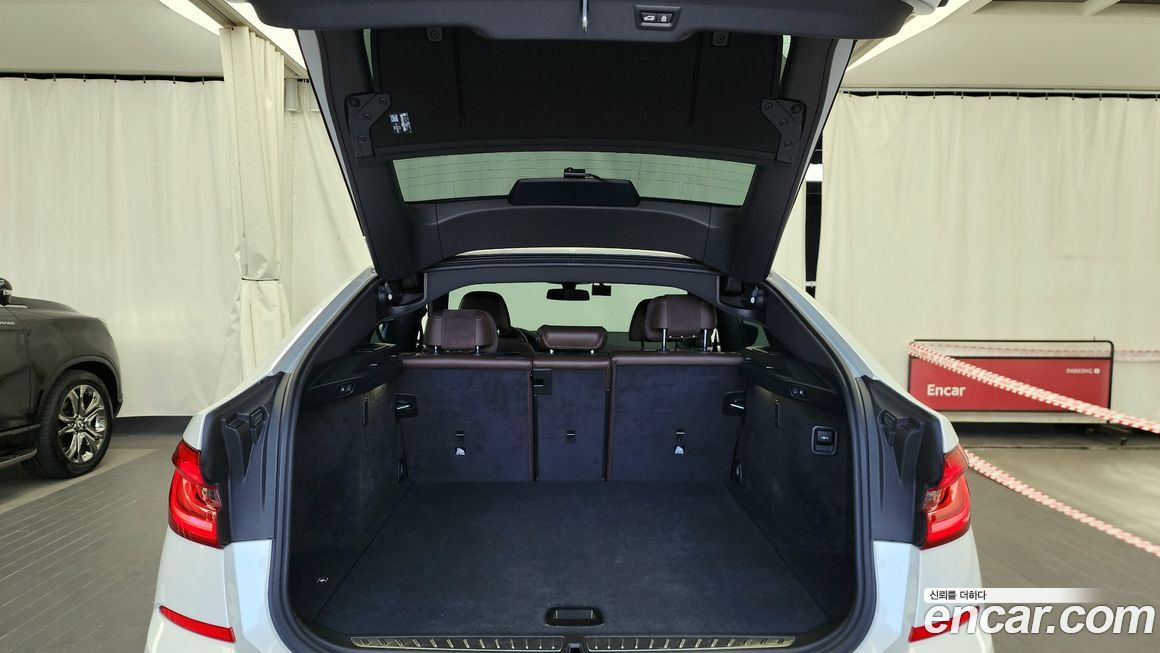 BMW Gran Turismo 2023