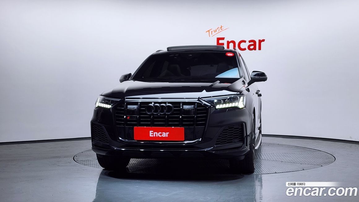 Audi Q7 2021