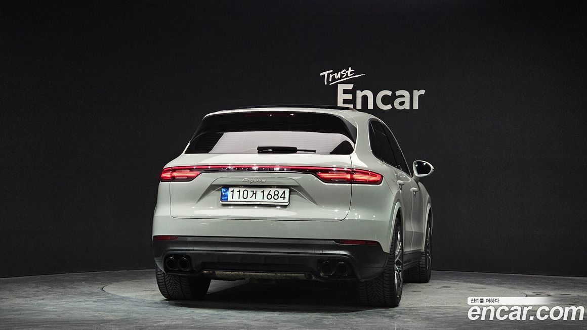 Porsche Cayenne 2023