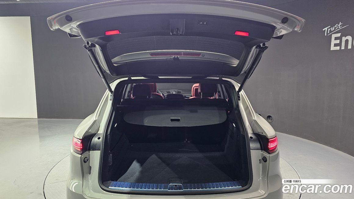 Porsche Cayenne 2023