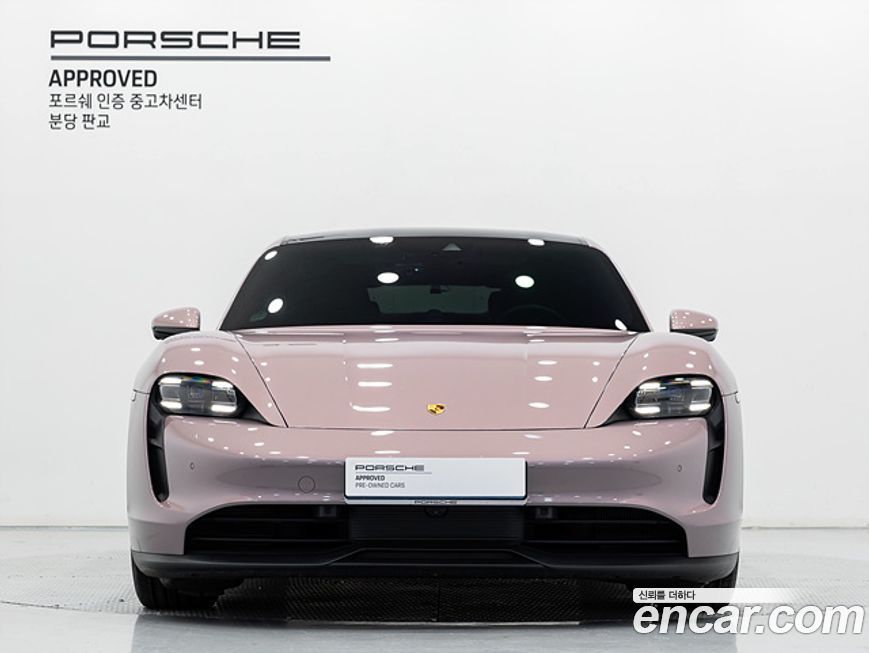 Porsche Taycan 2024