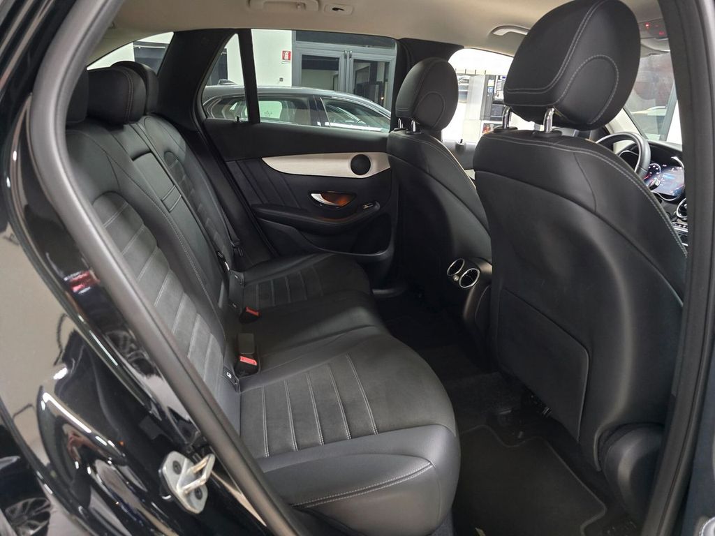 Mercedes-Benz GLC 300 2021