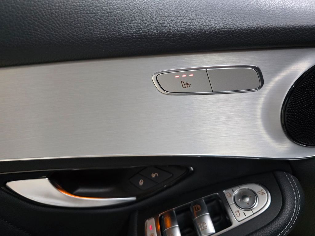 Mercedes-Benz GLC 300 2021