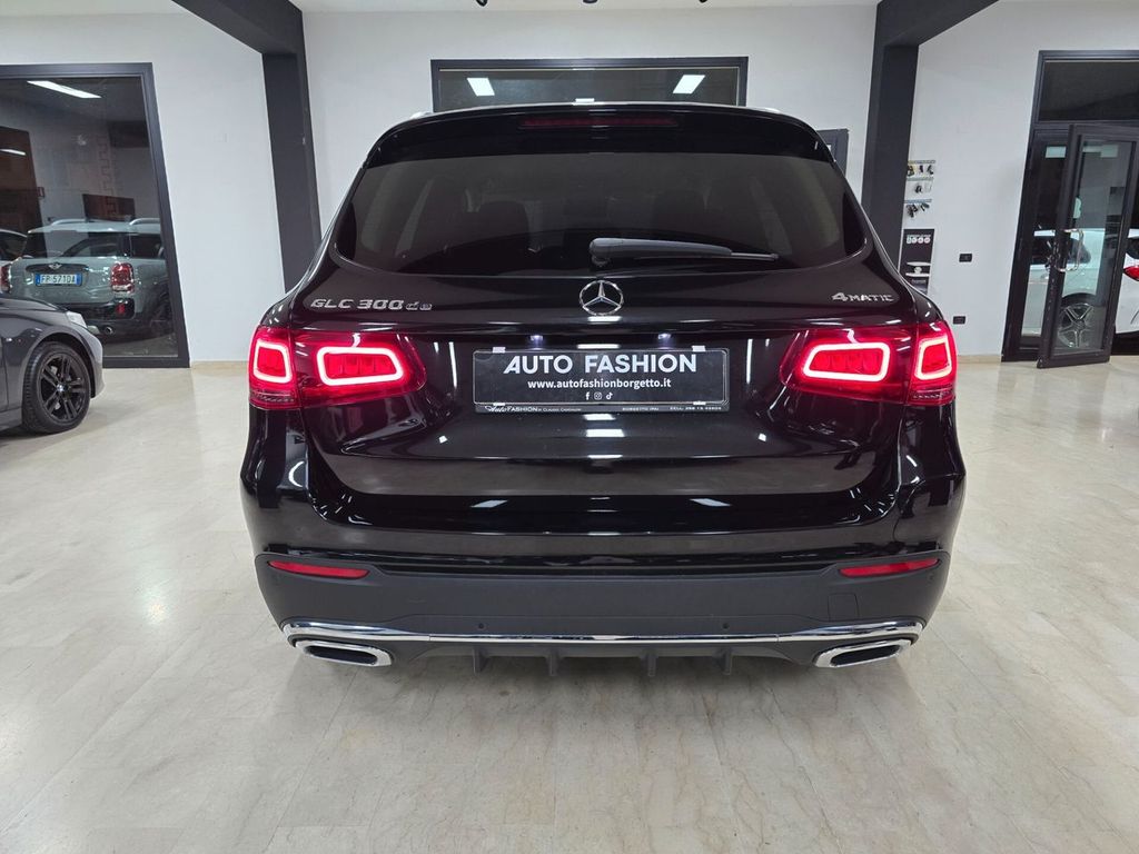 Mercedes-Benz GLC 300 2021