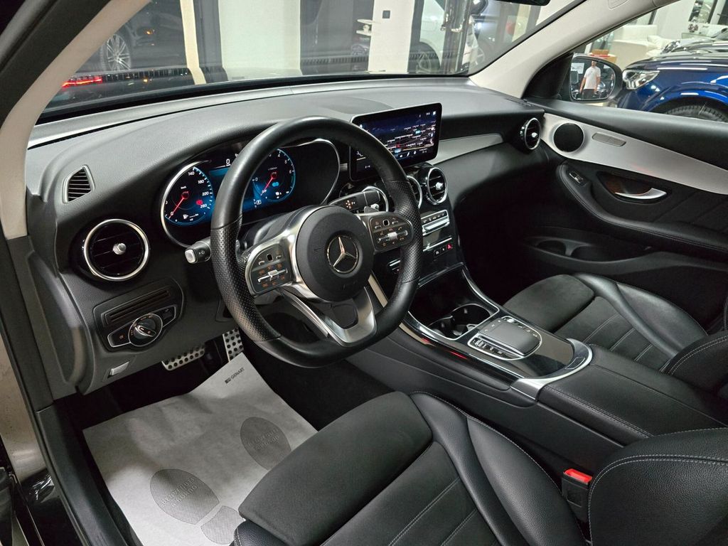 Mercedes-Benz GLC 300 2021