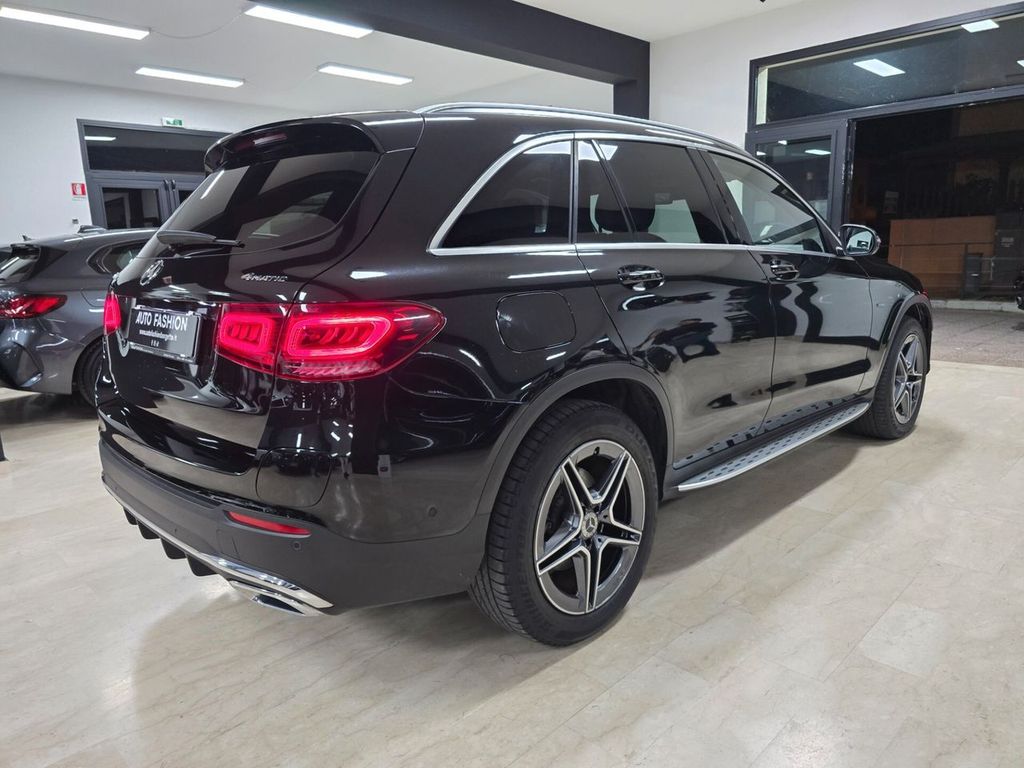 Mercedes-Benz GLC 300 2021