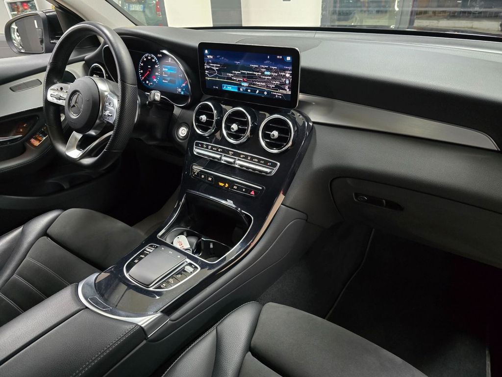 Mercedes-Benz GLC 300 2021