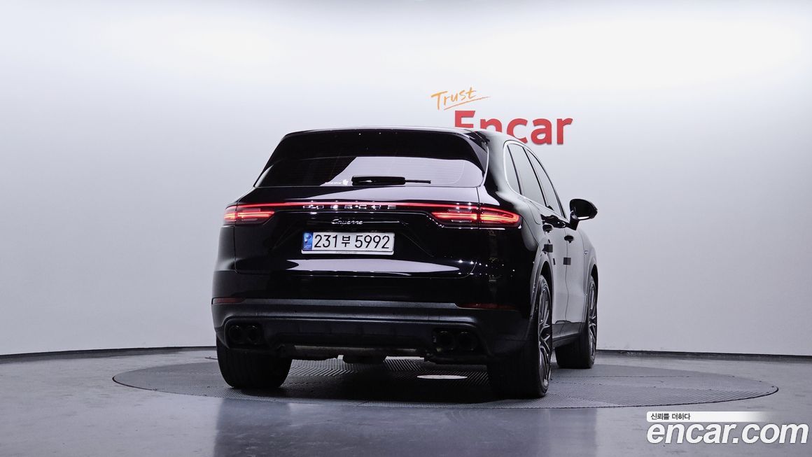 Porsche Cayenne 2022