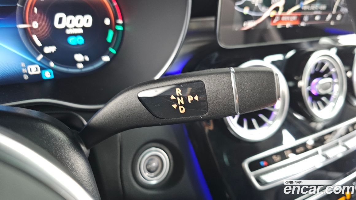 Mercedes-Benz GLC-Class 2022