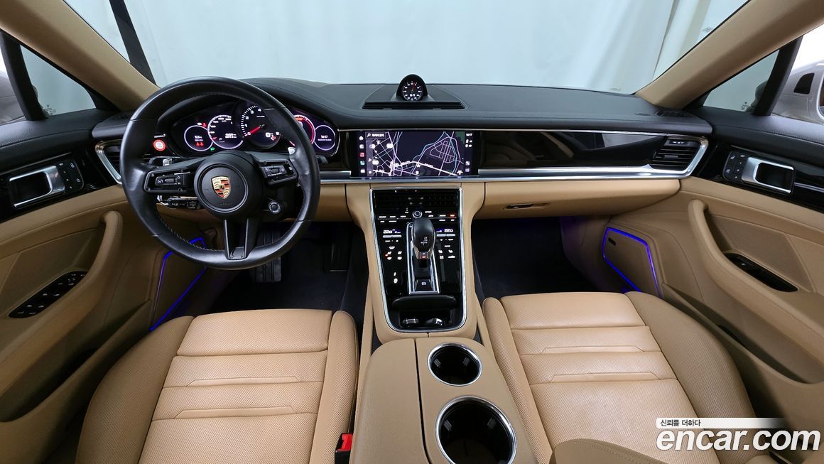 Porsche Panamera 2023