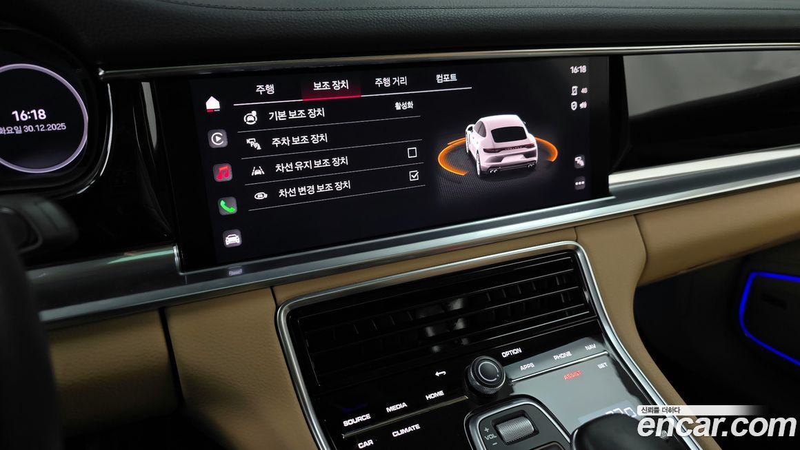 Porsche Panamera 2023