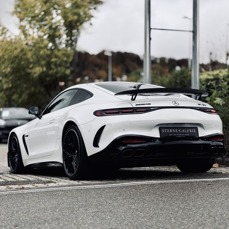 Mercedes-Benz AMG GT 2024