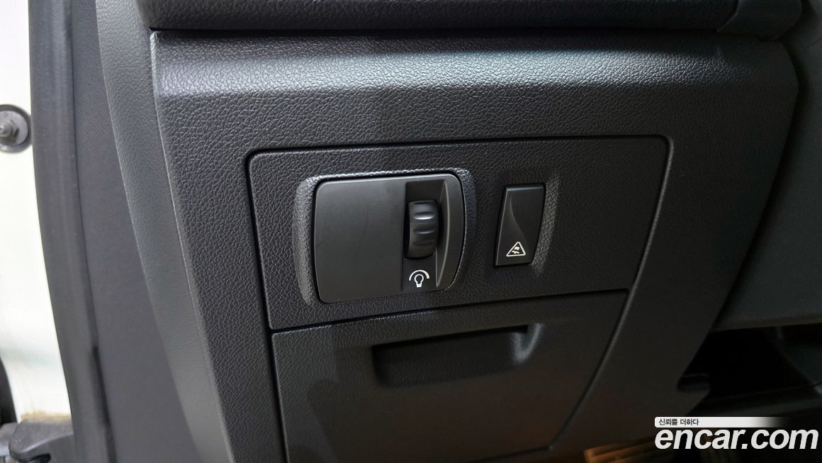 Renault-KoreaSamsung SM7 2012