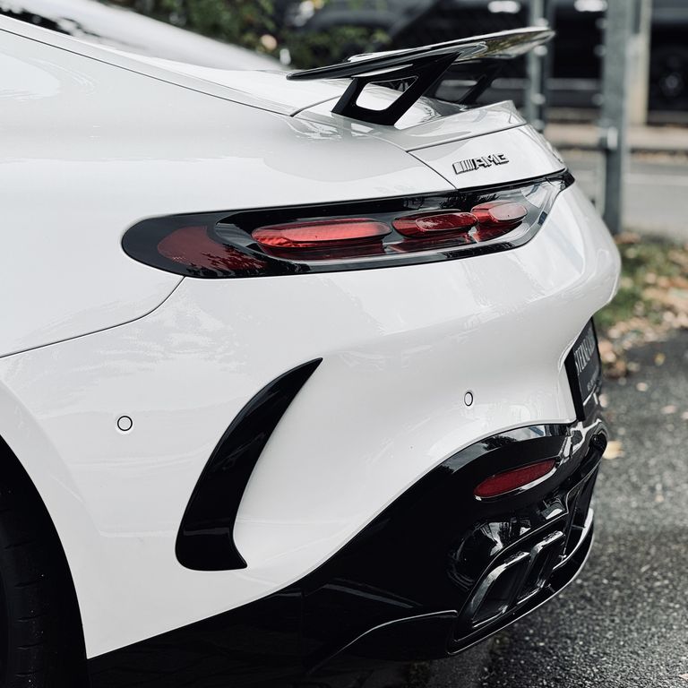 Mercedes-Benz AMG GT 2024