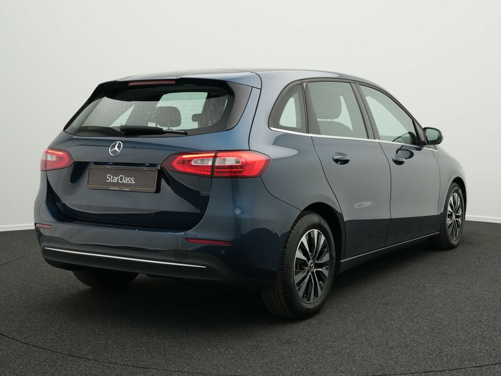 Mercedes-Benz B 180 2022