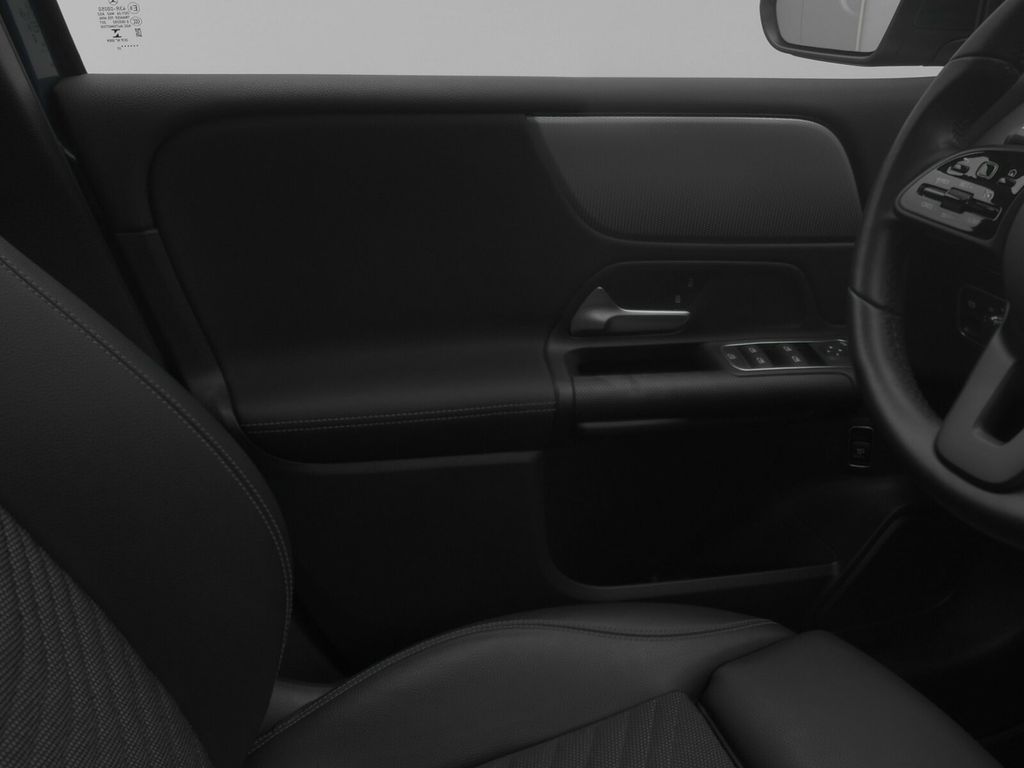 Mercedes-Benz B 180 2022