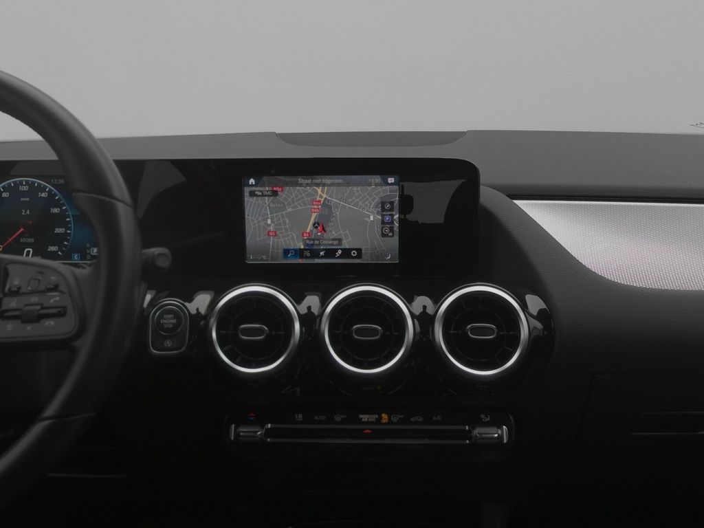 Mercedes-Benz B 180 2022