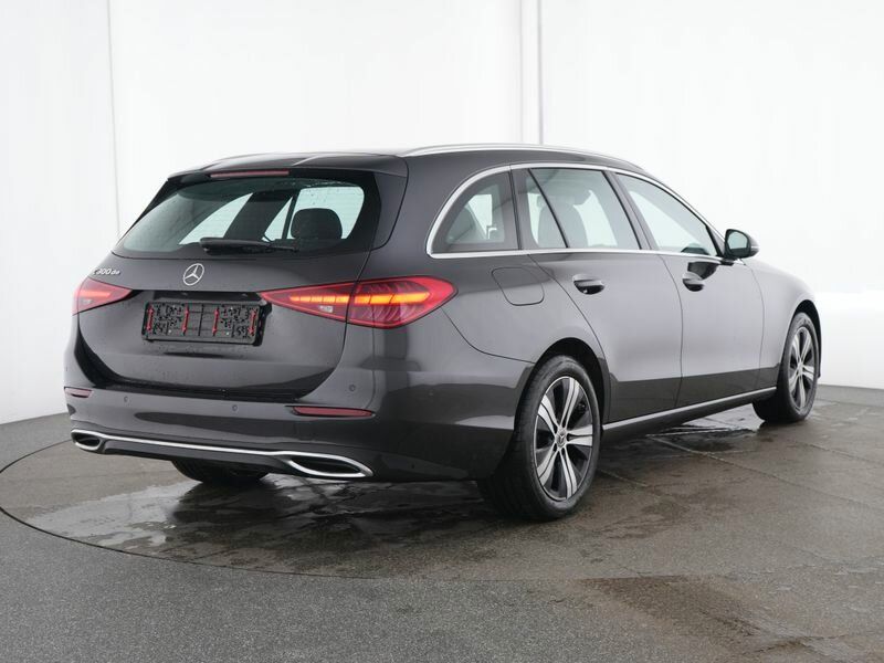 Mercedes-Benz C 300 2024