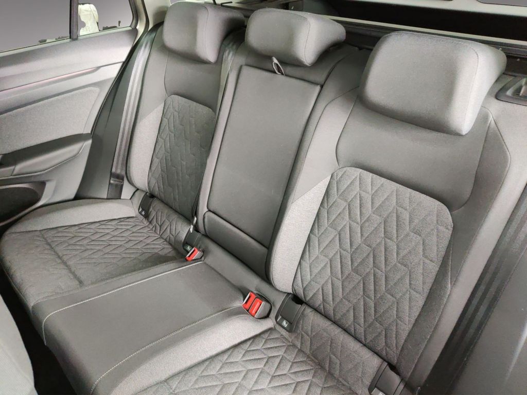 Volkswagen Golf 2024