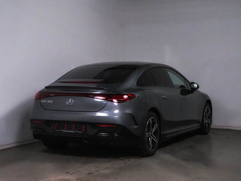 Mercedes-Benz EQE 2024