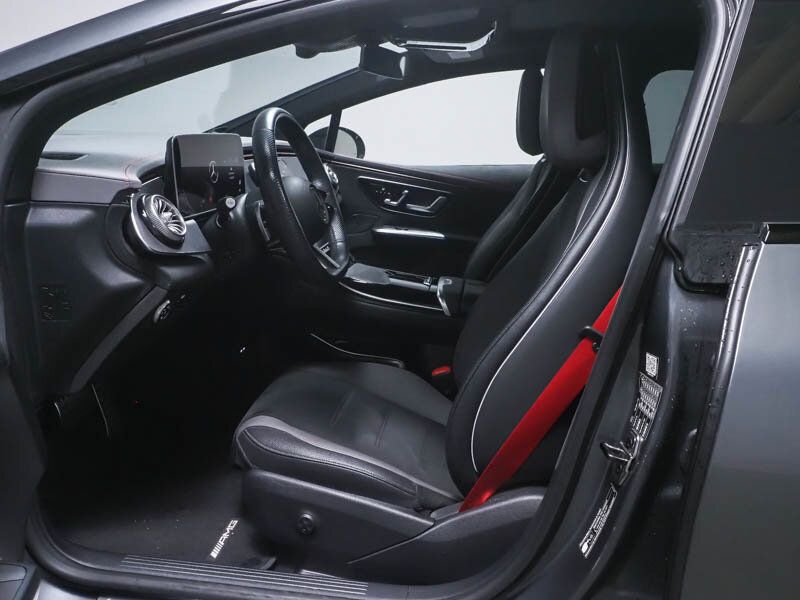 Mercedes-Benz EQE 2024