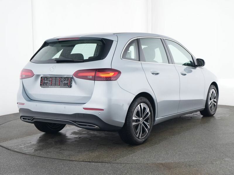 Mercedes-Benz B 220 2024