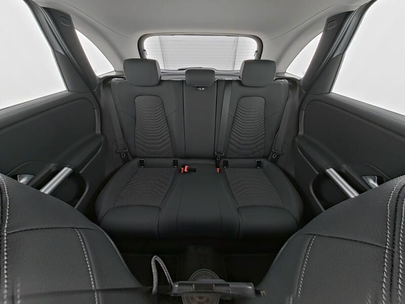 Mercedes-Benz B 220 2024