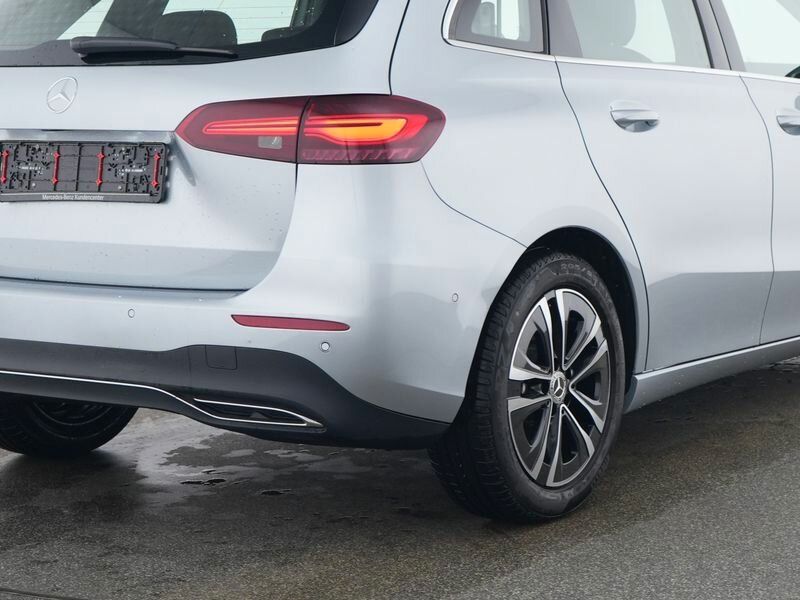 Mercedes-Benz B 220 2024