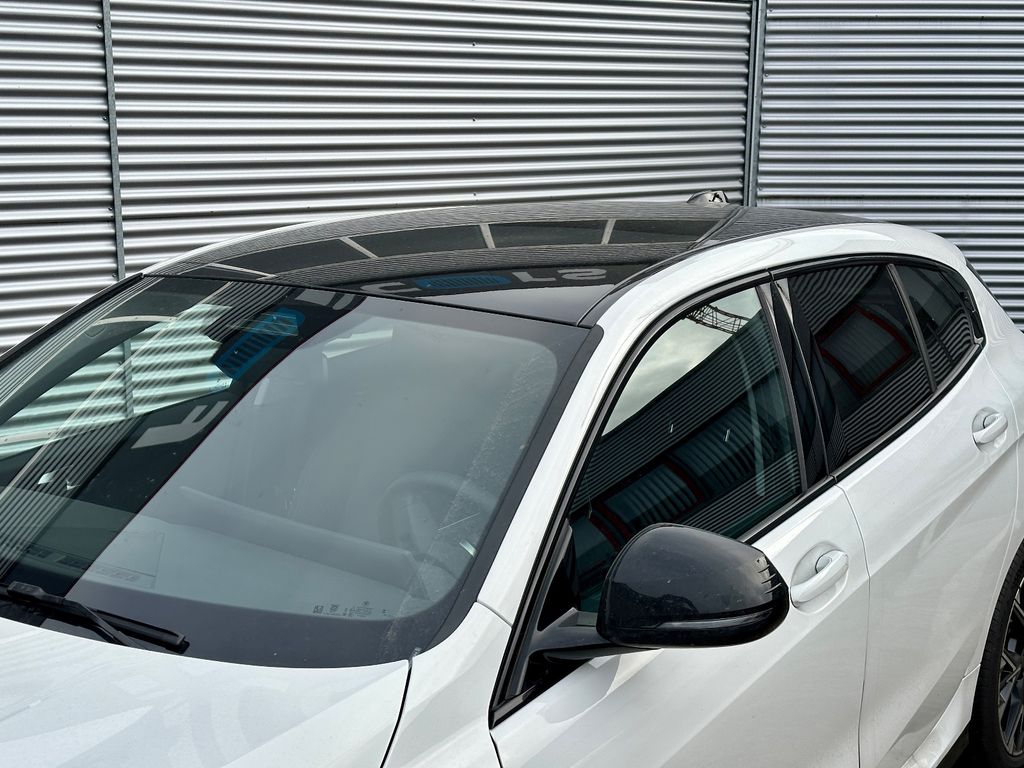 BMW 118 2025