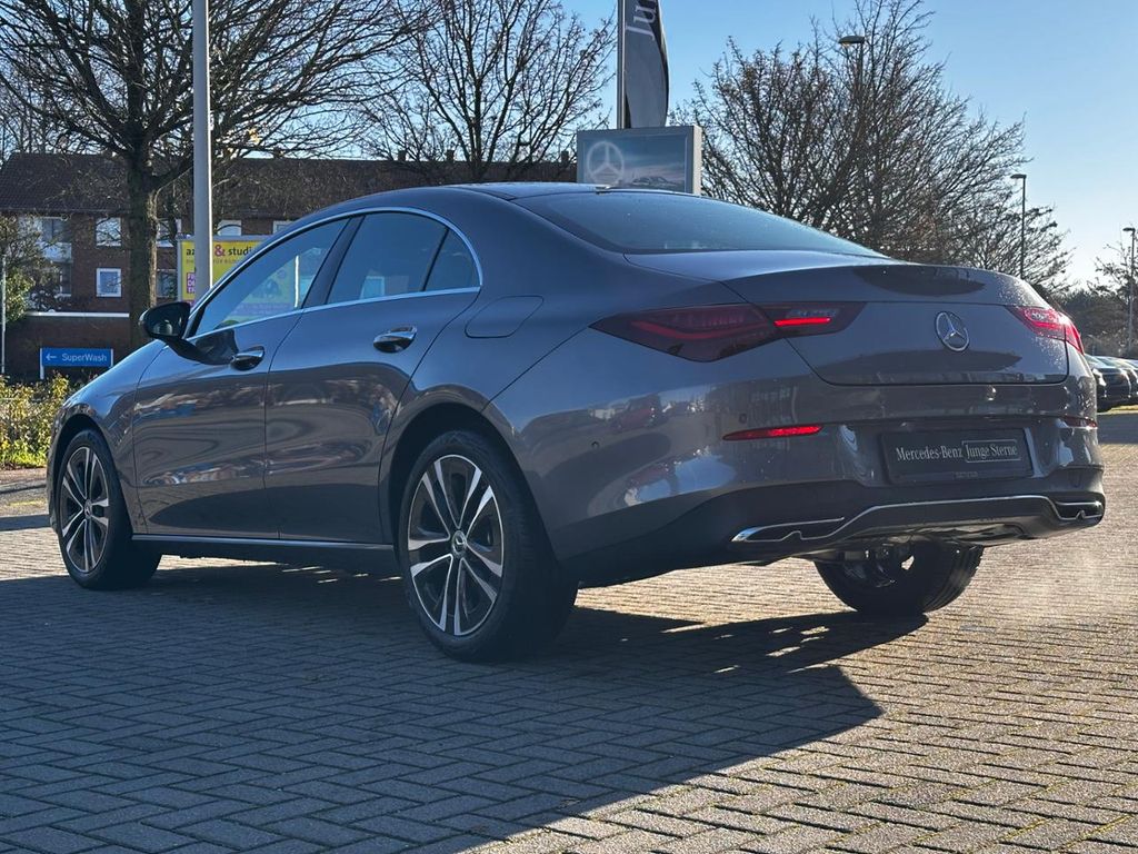 Mercedes-Benz CLA 180 2025