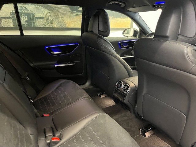 Mercedes-Benz C 300 2025