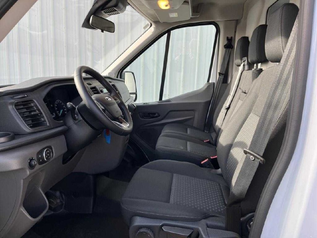 Ford Transit 2023